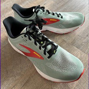 New and never worn - Brooks Launch 9 Running Shoes - Mens 10.5